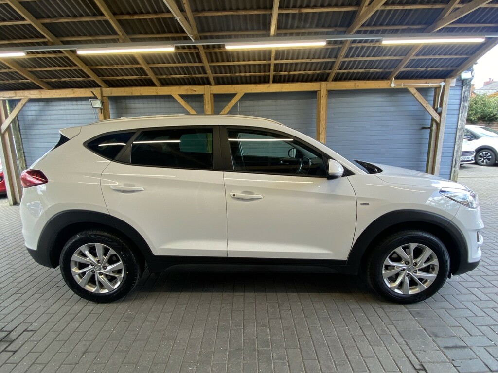 Hyundai Tucson Suv 1.6 Tucson Se Nav Mhev 48V 1.6 D My20.5 2020 EF70FJN White #4