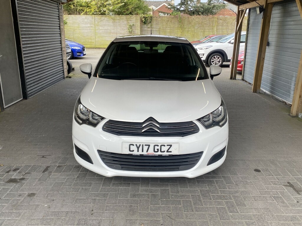 Citroen C4 Hatchback 1.2 Puretech Edition 201717 White #2