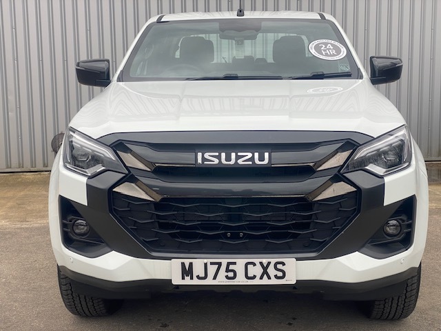 Isuzu D-Max Pickup MJ75CXS White #5