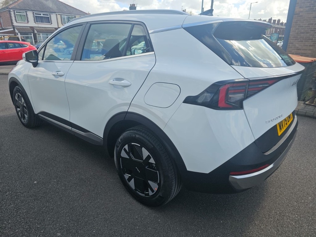 Kia Sportage 1.6 Pure MV75OMX White #4