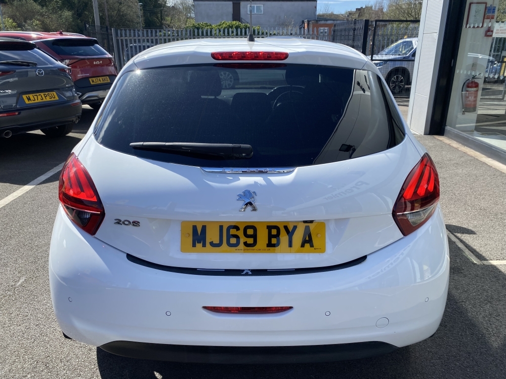 Peugeot 208 1.2 S S Tech Edition MJ69BYA White #5