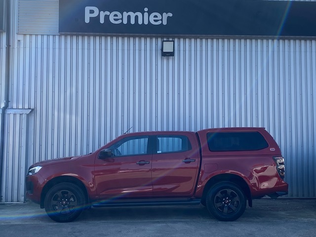 Isuzu D-Max Pickup MF25DHY Red #4