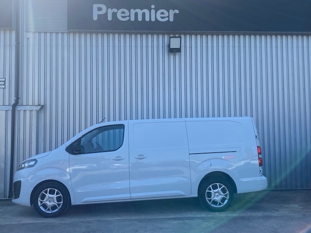 Citroen Dispatch Mpv YE24NDL White #4