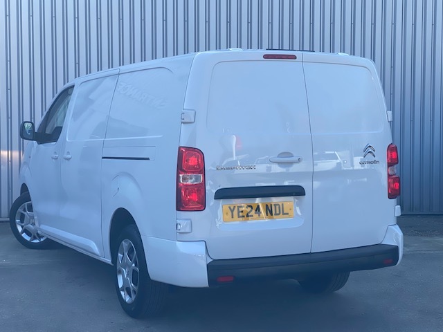 Citroen Dispatch Mpv YE24NDL White #2