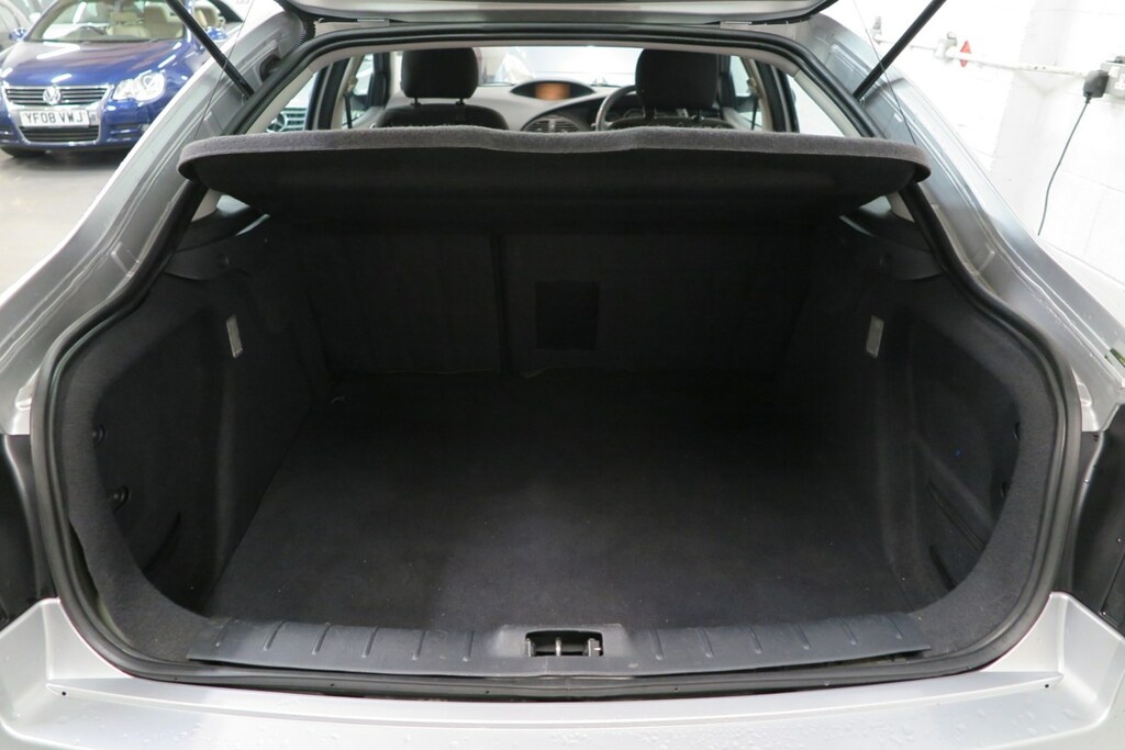 Citroen C5 2.0I 16V Exclusive Red #21
