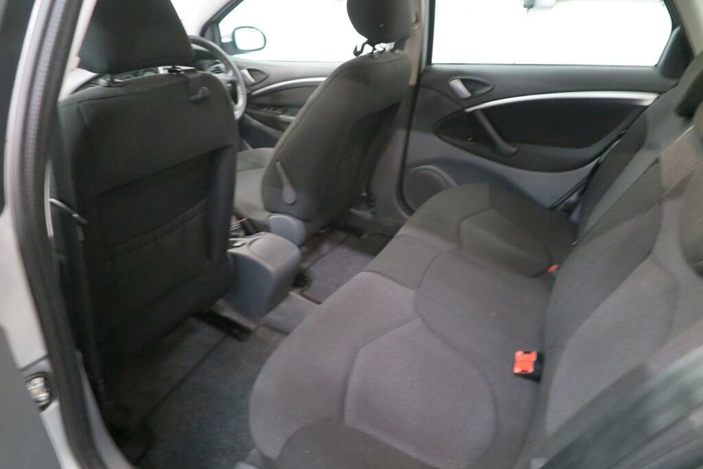 Citroen C5 2.0I 16V Exclusive Red #19