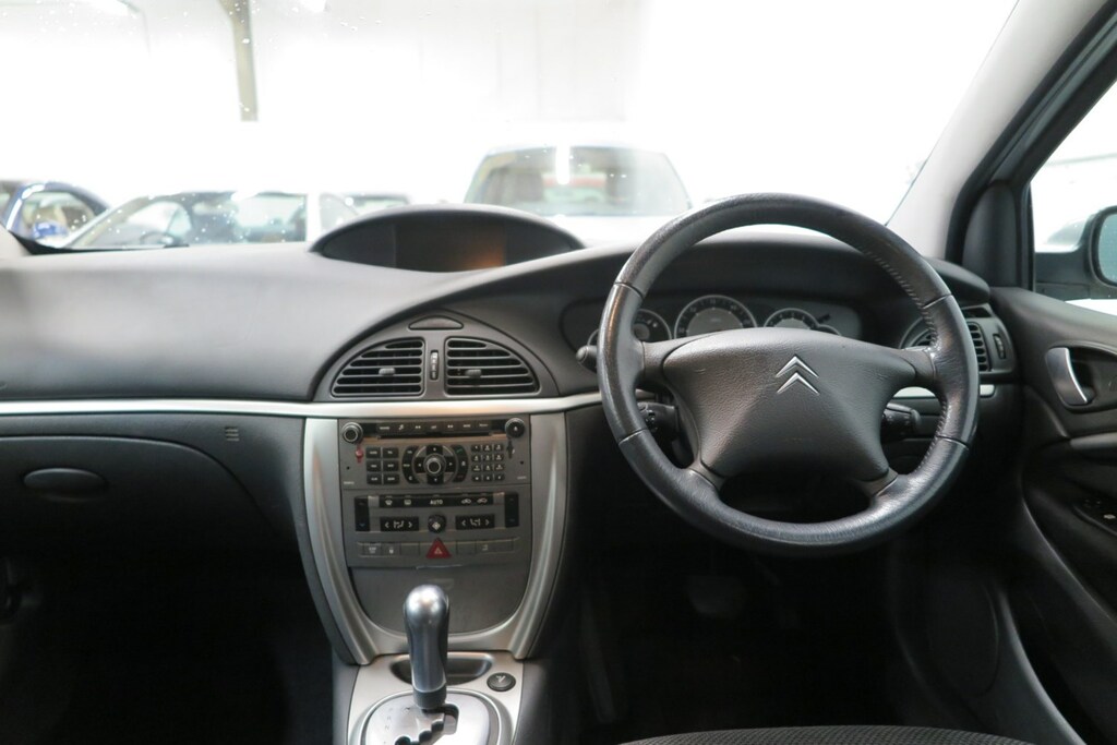 Citroen C5 2.0I 16V Exclusive Red #9