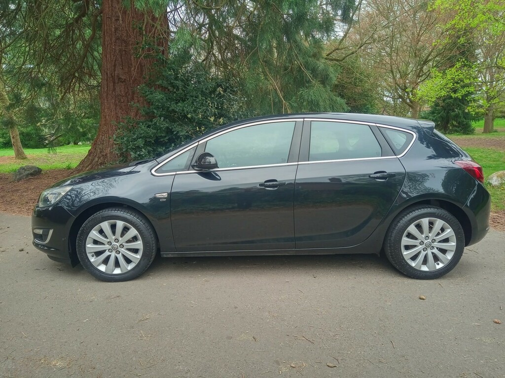 Vauxhall Astra 1.6 16V Elite 2014 LG64EJF Black #3