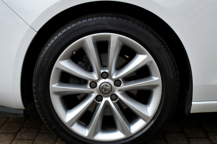 Vauxhall Zafira Tourer Elite Tourer  White #4
