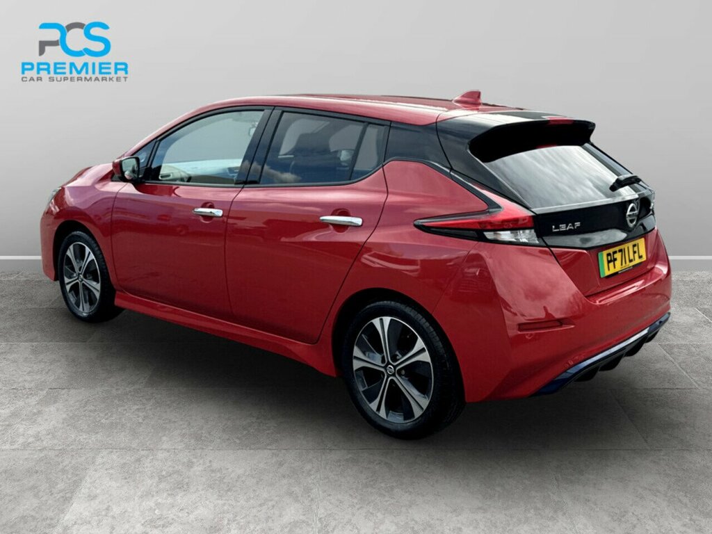 Nissan Leaf N-connecta PF71LFL Red #2