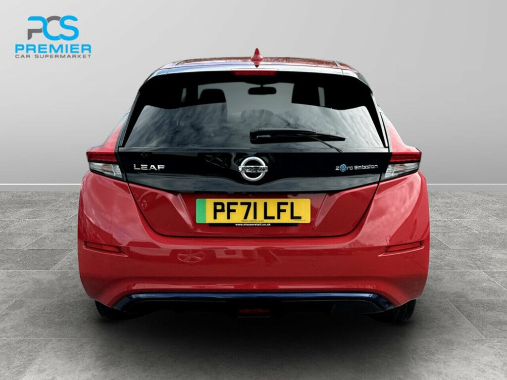 Nissan Leaf N-connecta PF71LFL Red #4