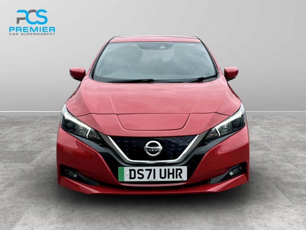 Nissan Leaf N-connecta DS71UHR Red #3