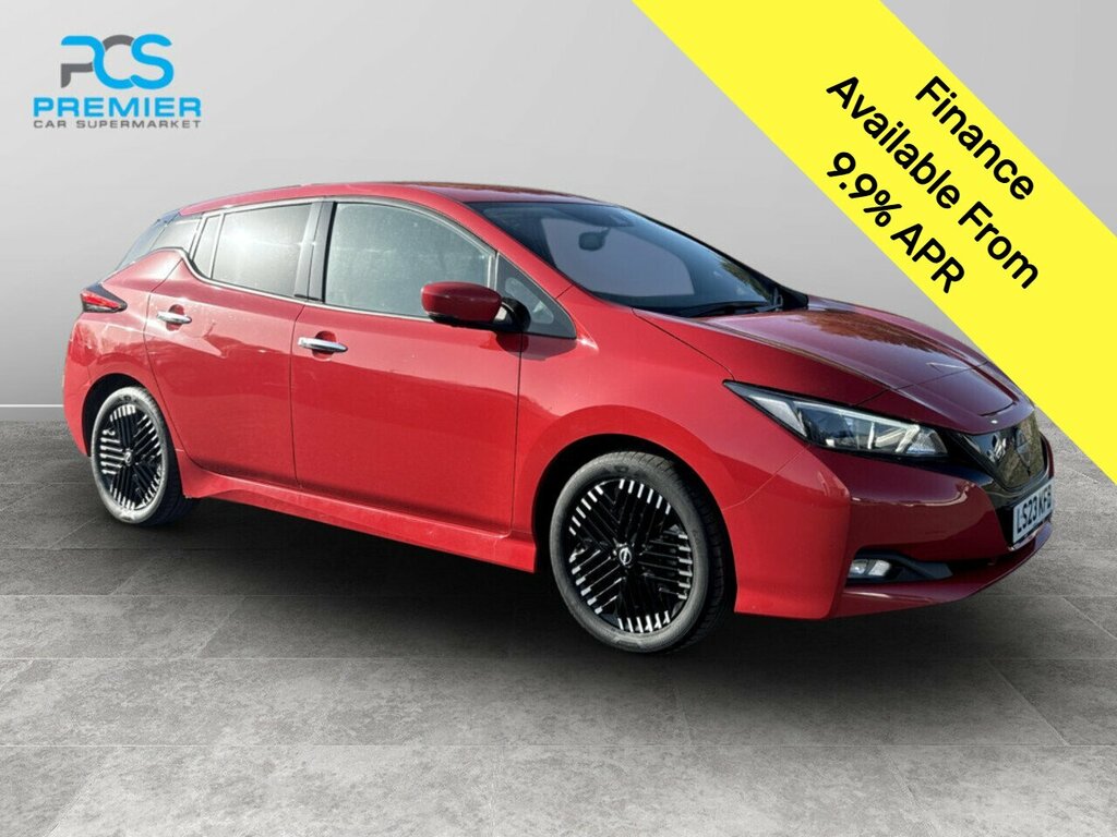Nissan Leaf N-connecta Red
