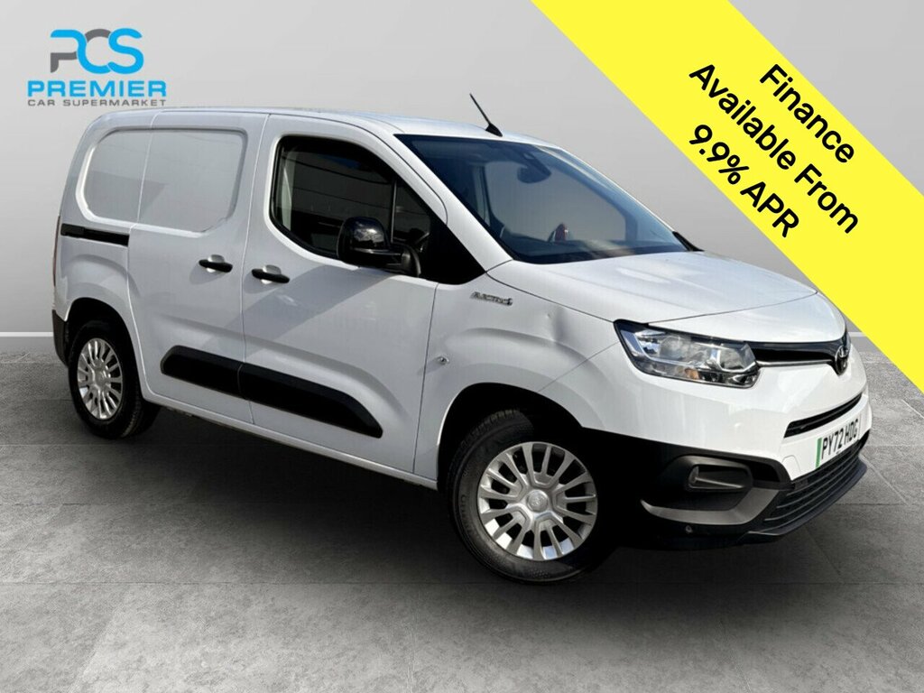 Toyota Proace City Icon White