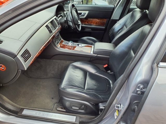 Jaguar XF 2.2D Luxury Saloon Euro 5 S S 1 Grey #4
