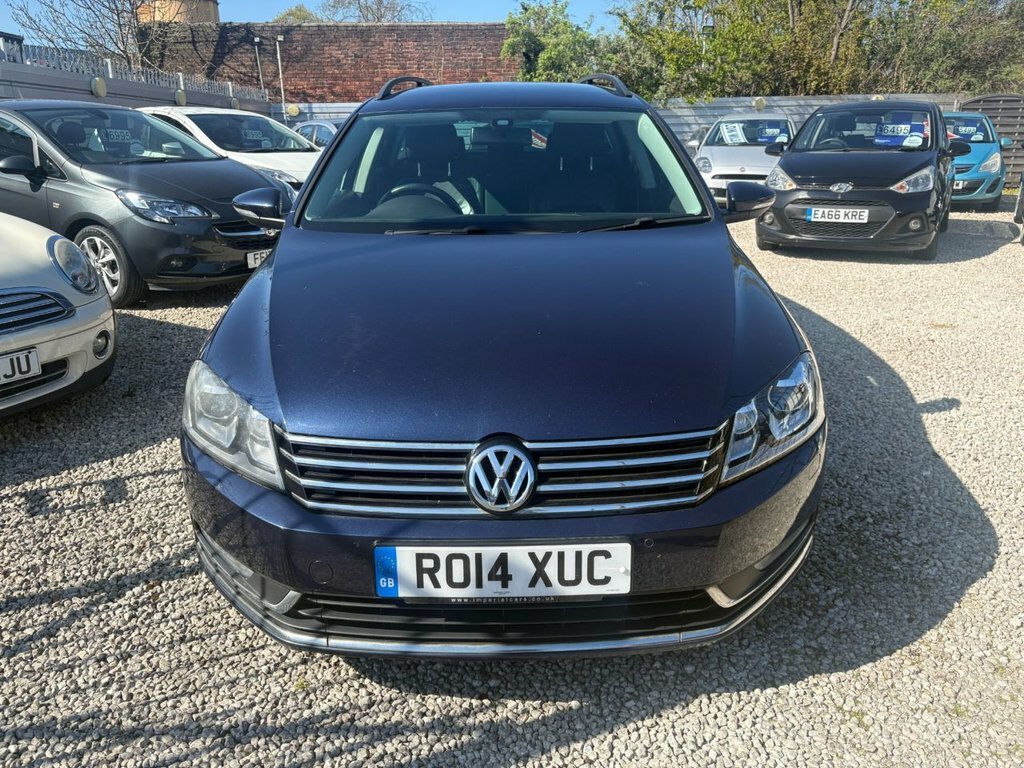 Volkswagen Passat 2L Executive Style RO14XUC Blue #2