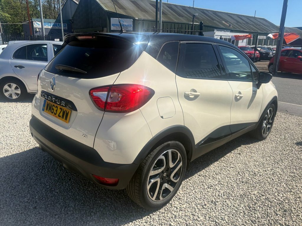 Renault Captur 1.5L Dynamique S Medianav White #6