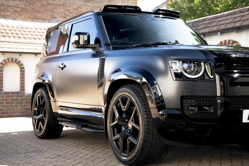 Land Rover Defender 90 P525 V8 Carpathian Edition Grey #6