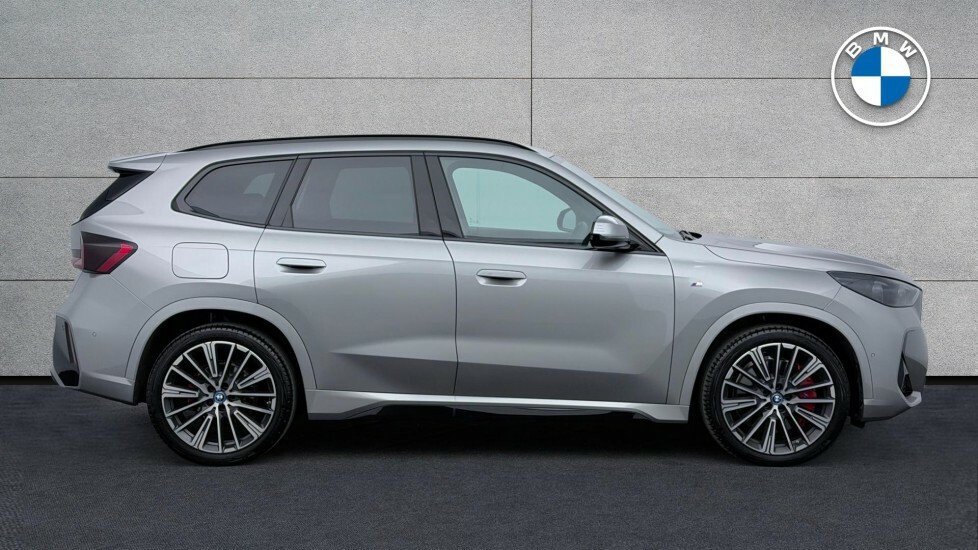 BMW iX1 Ix1 Edrive20 M Sport YA25XBJ Silver #3