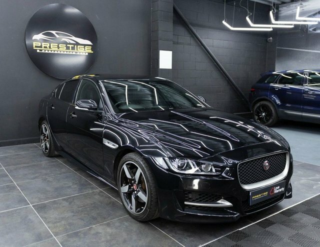 Jaguar XE 2.0D R-sport Saloon Awd Euro 6 S Black