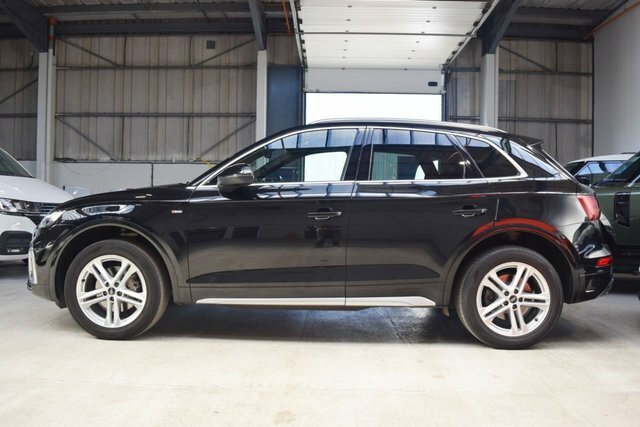 Audi Q5 Tdi 40 S Line AK72BDX Black #5