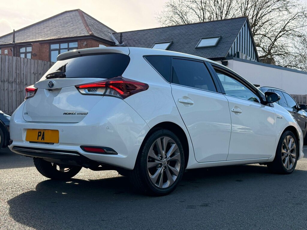 Toyota Auris 1.8 Vvt-h Excel Cvt Euro 6 Ss DA66GXU White #4