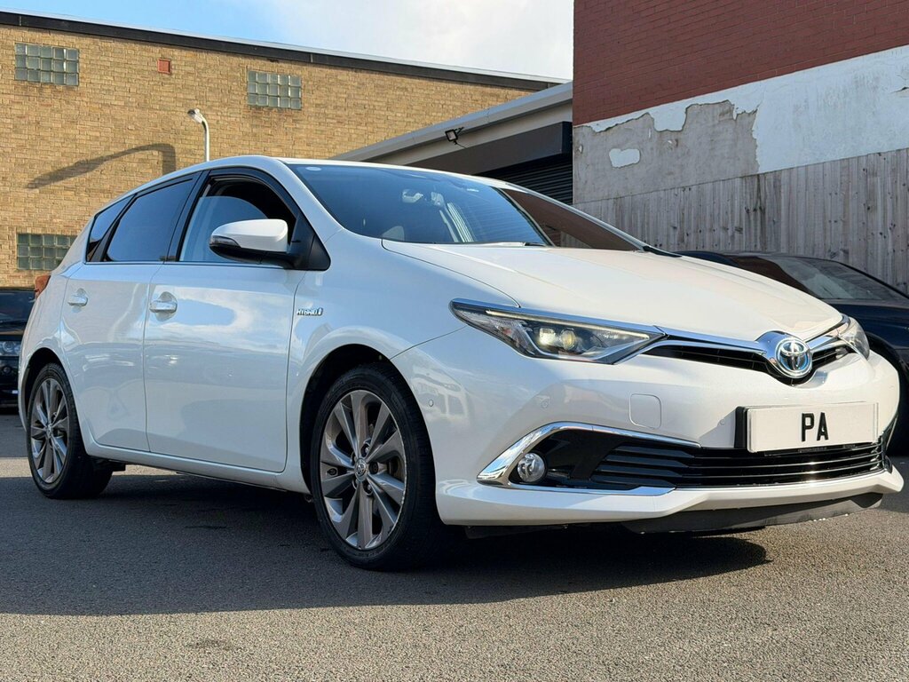 Toyota Auris 1.8 Vvt-h Excel Cvt Euro 6 Ss DA66GXU White #5