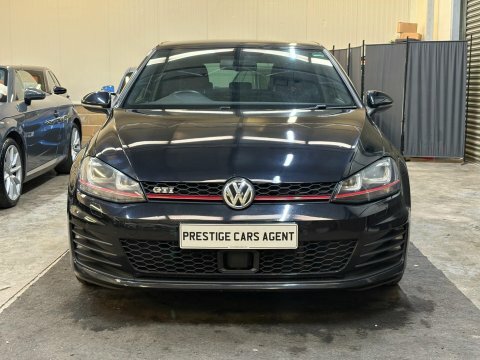 Volkswagen Golf 2.0 Tsi Bluemotion SIG5232 #2
