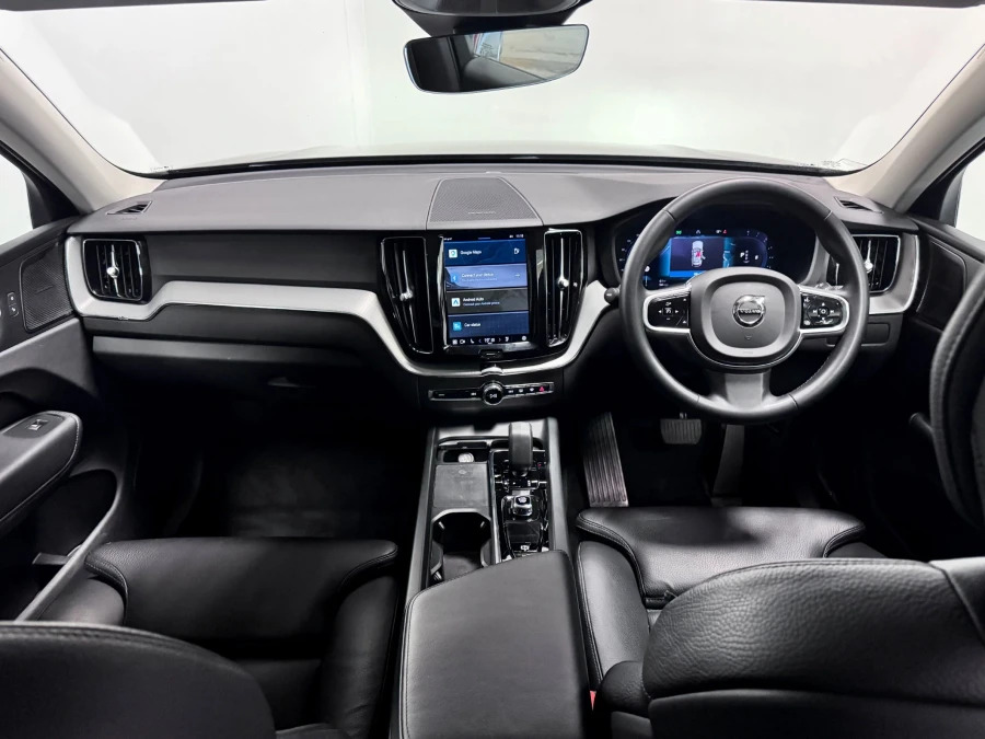 Volvo XC60 Plus B5 Awd 250 Hp YR72WDA Grey #2