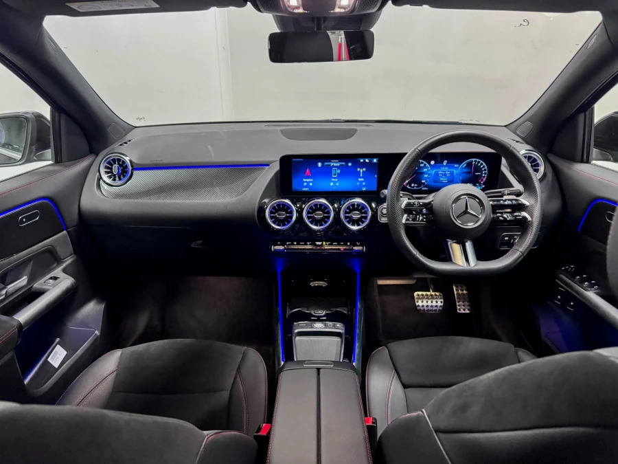Mercedes-Benz GLA Class 1.3 Gla250e 15.6Kwh Amg Line Executive Suv P Black #2