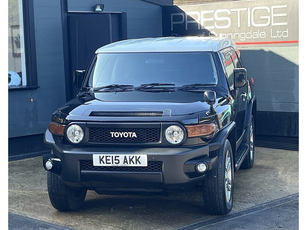 Toyota FJ Cruiser 4X4 Black