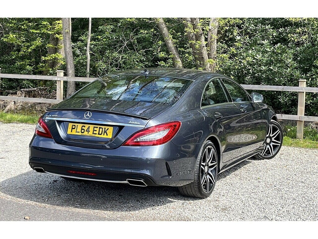 Mercedes-Benz CLS Cls400 V6 Amg Line Black #4