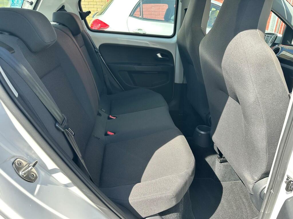 Volkswagen Up Hatchback 1.0 High Up Euro 5 201515 White #4