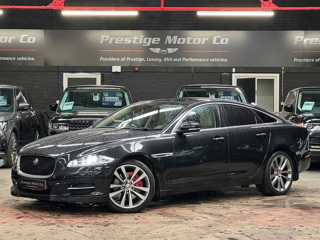 Jaguar XJ D V6 Portfolio Black