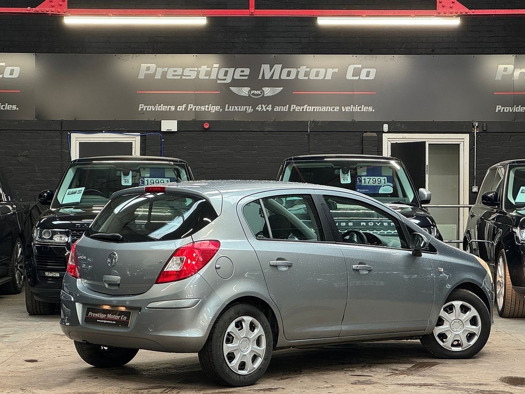 Vauxhall Corsa Exclusiv Silver #4