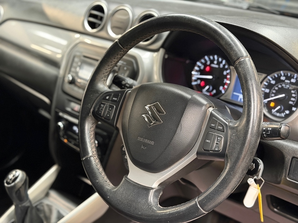 Suzuki Vitara Sz4 BV65TCY Black #6