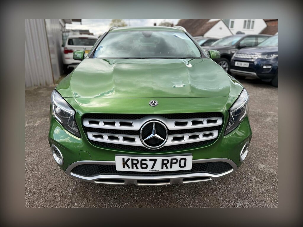 Mercedes-Benz GLA Class 1.6 Gla200 Sport Euro 6 Ss KR67RPO Green #2
