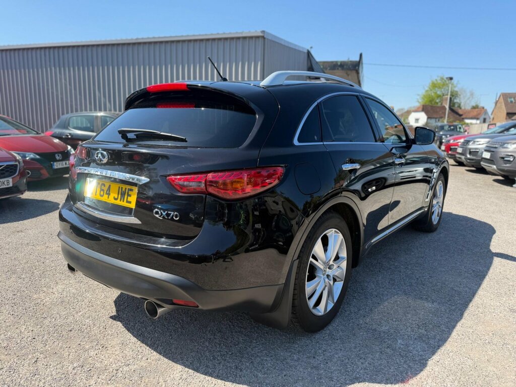 Infiniti QX70 Gt D White #7