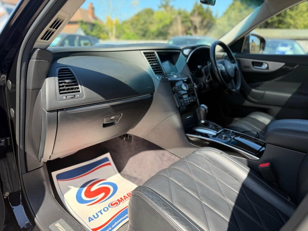Infiniti QX70 Gt D White #29
