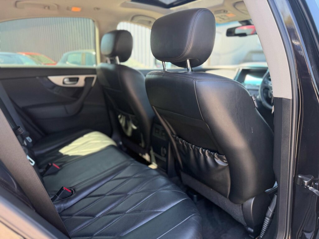 Infiniti QX70 Gt D White #15