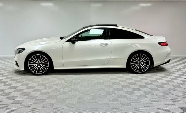 Mercedes-Benz E Class E220d Amg Line Premium PK67TXM White #4