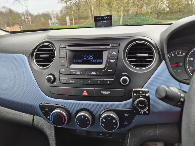 Hyundai  1.0 Premium Blue #14