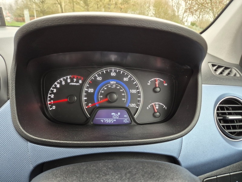 Hyundai  1.0 Premium Blue #16