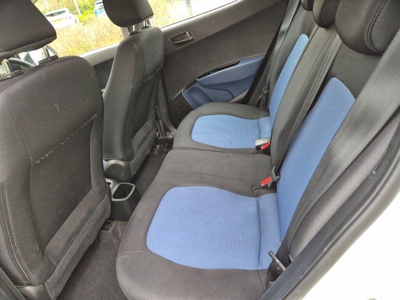 Hyundai  1.0 Premium Blue #12