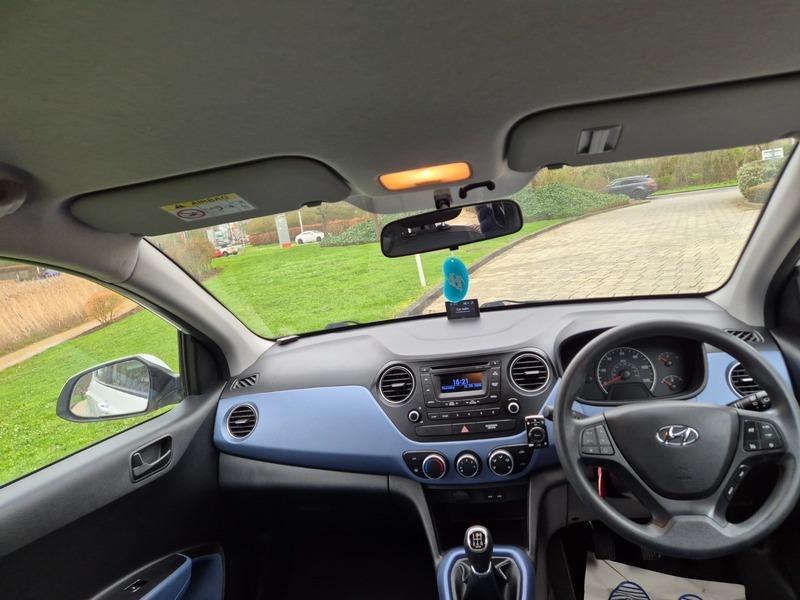 Hyundai  1.0 Premium Blue #8