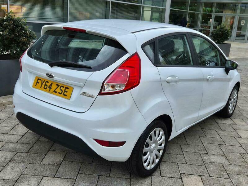 Ford Fiesta 1.25 Style Hatchback FY64ZSE White #3