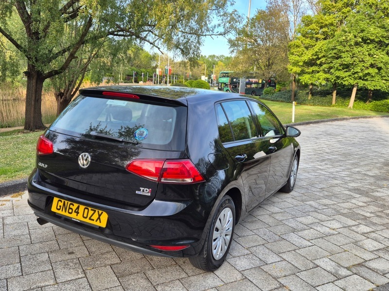 Volkswagen Golf 1.6 Tdi Bluemotion Tech GN64OZX Black #4