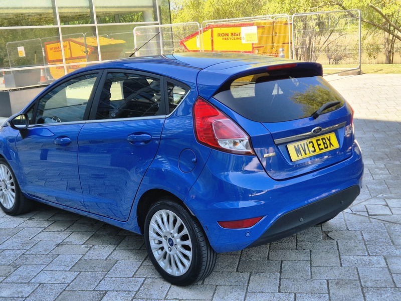 Ford Fiesta 1.0T Ecoboost Titanium Hatchback MV13EBX Blue #5