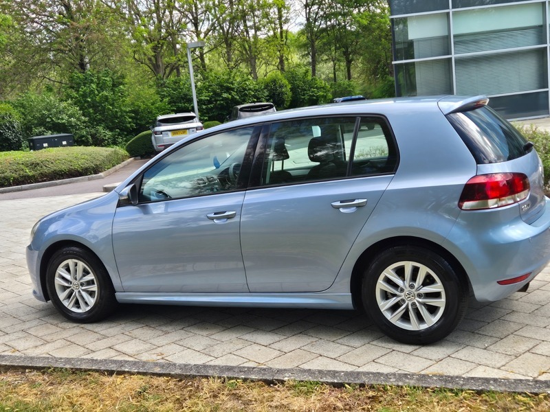 Volkswagen Golf 1.6 Tdi Bluemotion Hatchback Blue #6