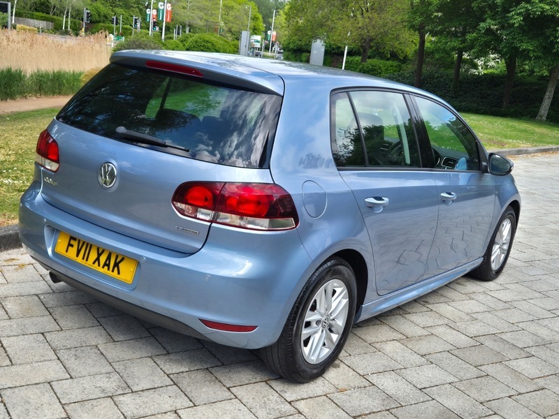 Volkswagen Golf 1.6 Tdi Bluemotion Hatchback Blue #3